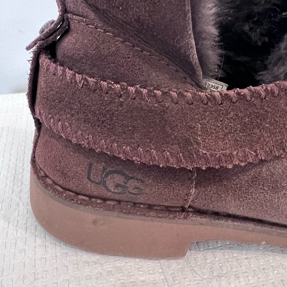 UGG
Womens Mckay Boot Chelsea In chokolat, size 9.5 - Picture 3 of 7